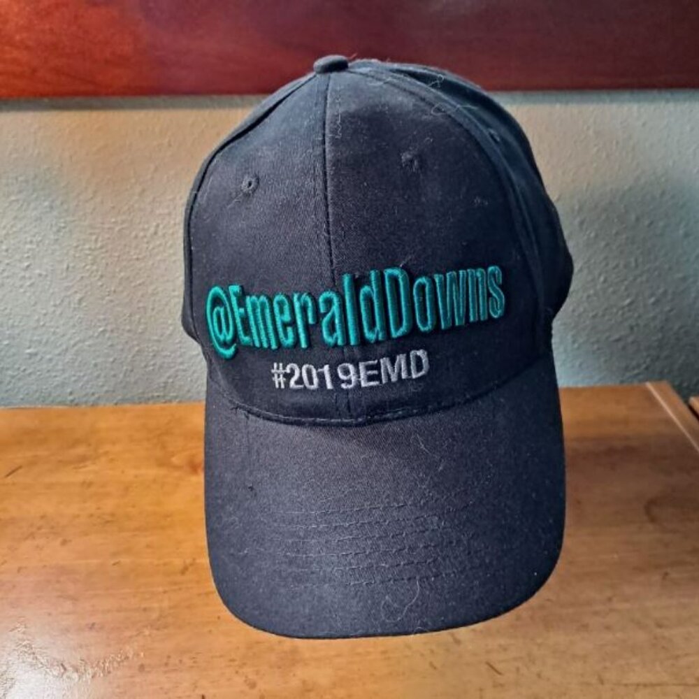 Emerald Downs Thoroughbred Racetrack Baseball Cap Hat Adjustable Black